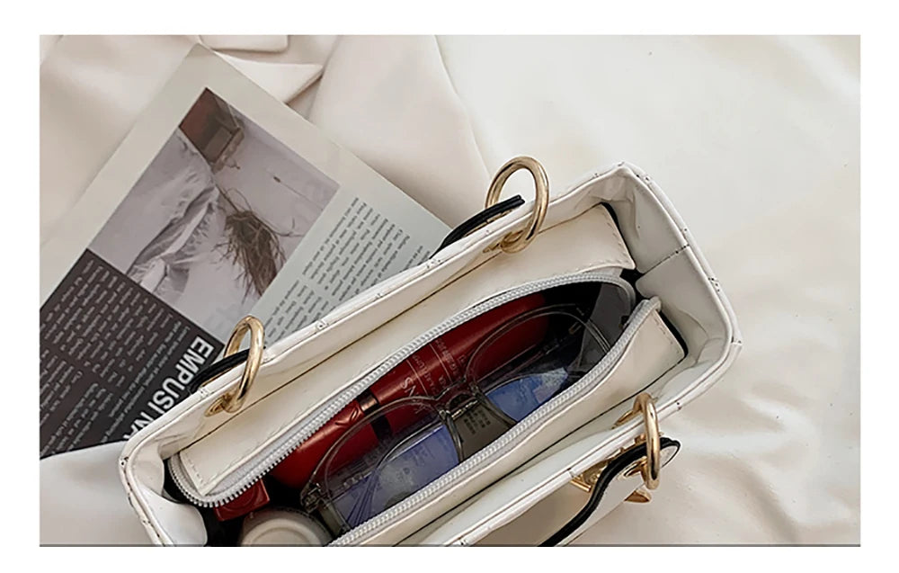 Red Love Patent Leather Bright Surface Handbag High-end Design Sense Wedding Bag Women's New Fashion All-matching Crossbody Bag