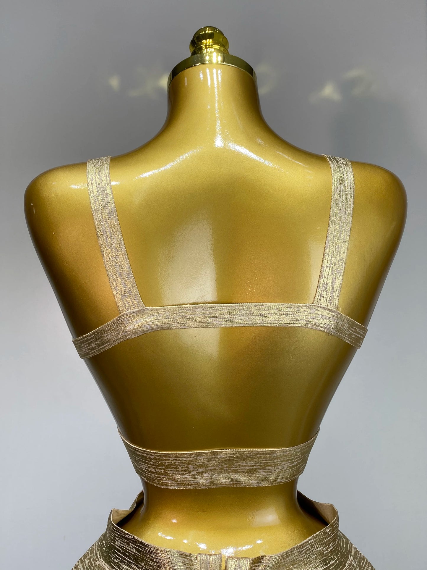 2025 New Summer Sexy V Neck Gold Bandage Two Pieces Set Women Charming Celebrity Bodycon Skirt Suits Club Birthday Vestido
