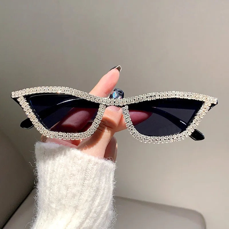 KLASSNUM Luxury Cat Eye Sunglasses Women Men Fashion Diamond Triangle Brand Designer Glitter Sun Glasses UV400 Shades Eyeglasses