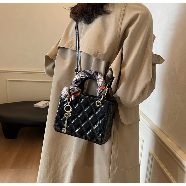 Small And Niche High-End Lurxury Handbag For Women 2024 Fashionable New Diamond Grid Handbag, Single Shoulder Crossbody Bag