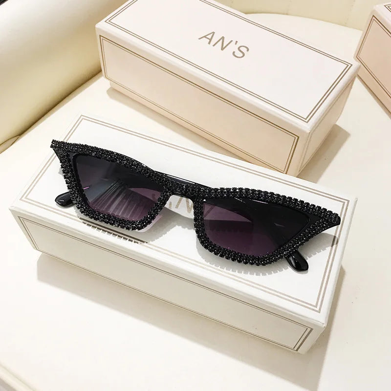 Fashion CAT EYE Rhinestone Bling Sunglasses Women Vintage Brand Luxury Small Frame Ladies Gradient Sun Glasses Oculos UV400