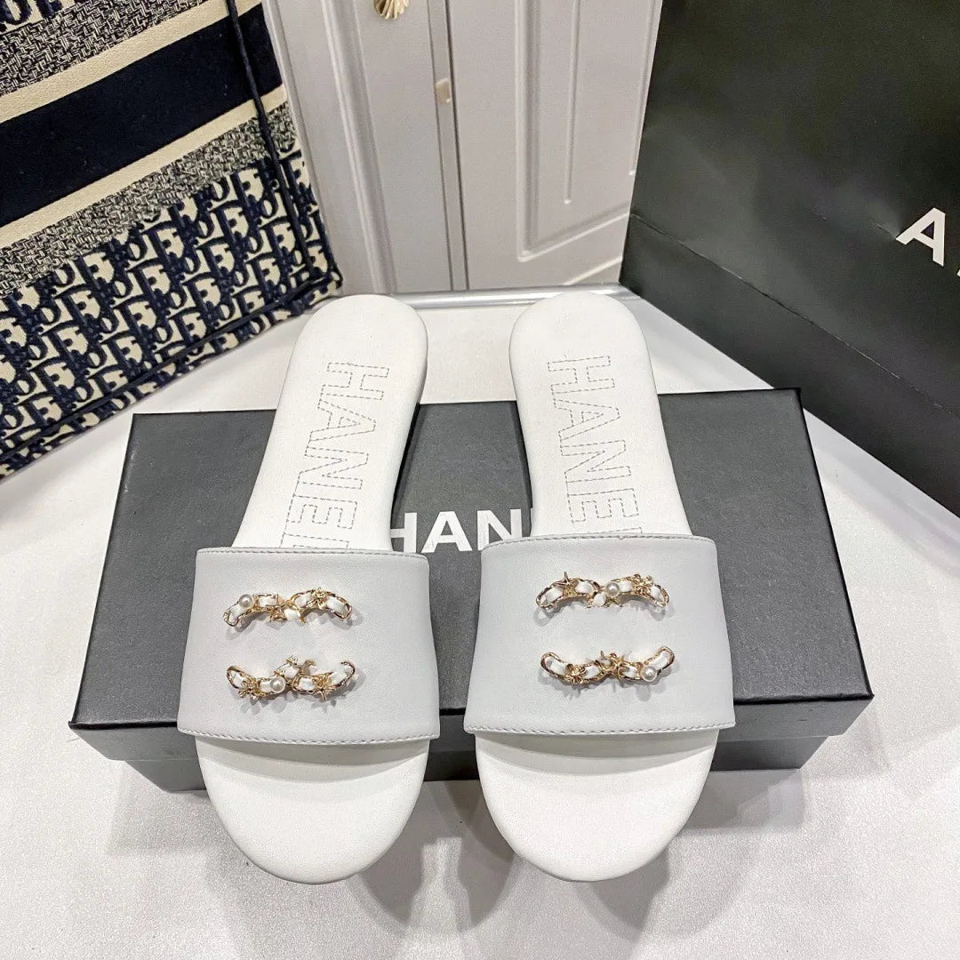 High quality 2025 spring new high-end leather flat slippers with versatile and casual design, high-end temperament, elegant and