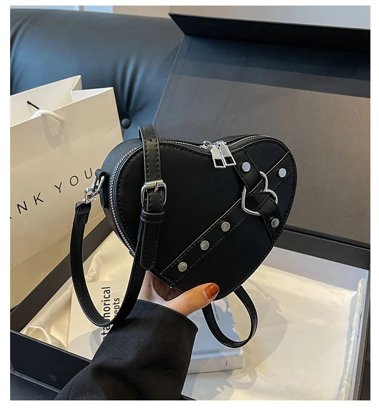 Vintage Y2K Small Chain Rivet Shoulder Bag Heart Shaped Purse Handbag Red PU Leather Gothic Tote Bag Fashion Women Crossbody Bag