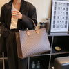 Large-capacity women's bags in Europe and the United States retro shoulder bag classic letters PU commuter handbags women