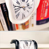 2024 New Novel Surreal Melting Distorted Wall Clocks Surrealist Salvador Dali Style Wall Decororation Home Garden Clock