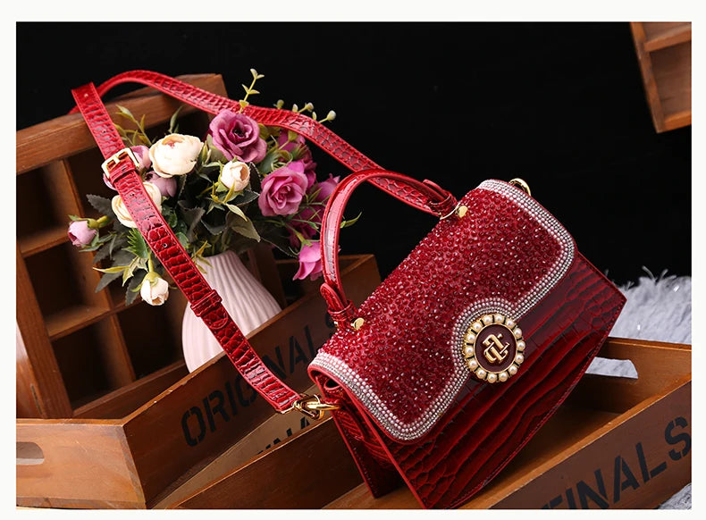 Fashion Diamonds Women Handbags 2023 Red Genuine Leather Lady Shoulder Messenger Bag Crocodile Pattern Portable Shell Tote Bags