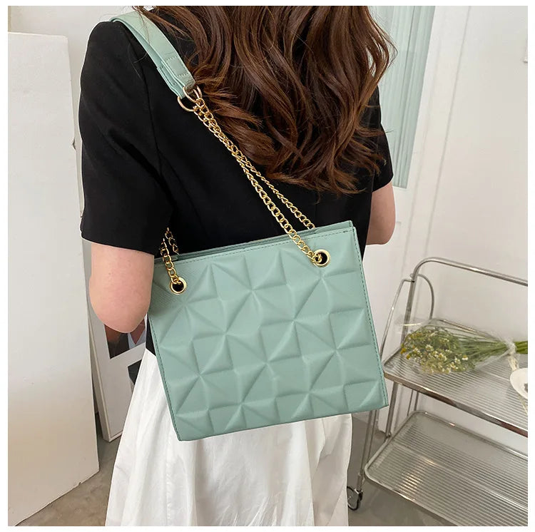 Ladies Fashion Large Capacity Chain Bag Retro Square Tote Bag Diamond Texture Shoulder Crossbody Daily Hundred Underarm Handbag